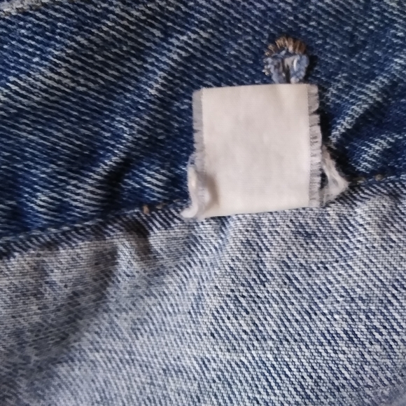 VINTAGE Calvin Klein Jean Jacket Pre- Loved 100% Cotton Real Denim! - Picture 11 of 16